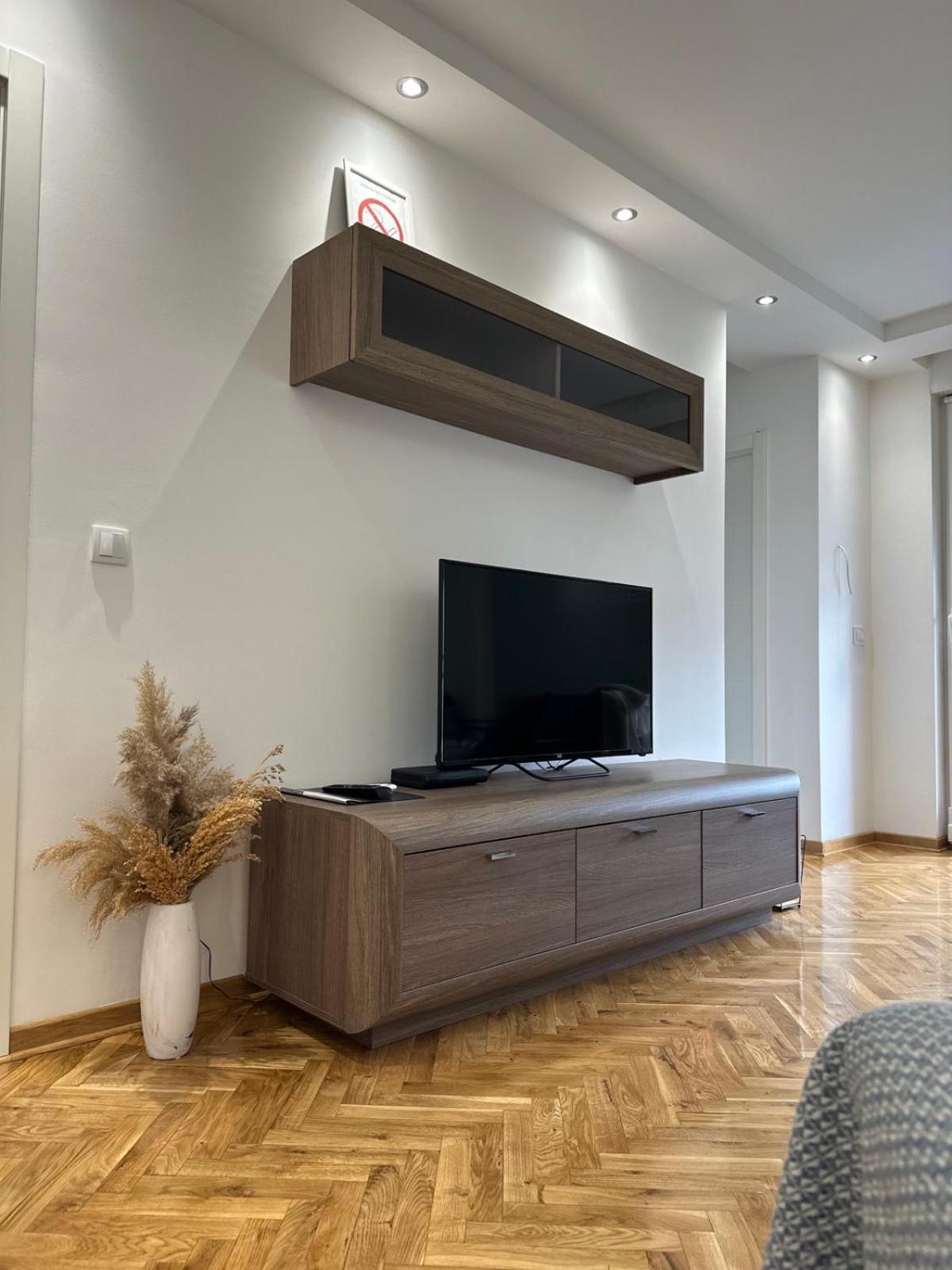 Apartman 8 Vrdnik Bagian luar foto