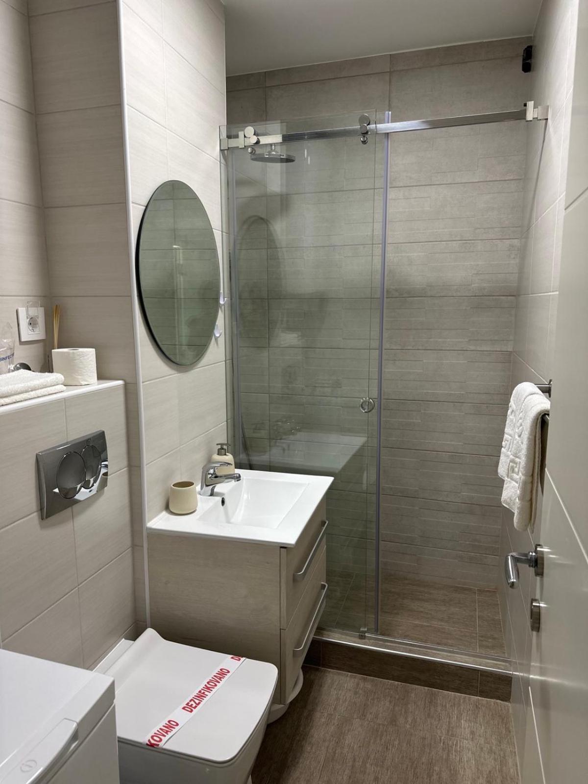 Apartman 8 Vrdnik Bagian luar foto
